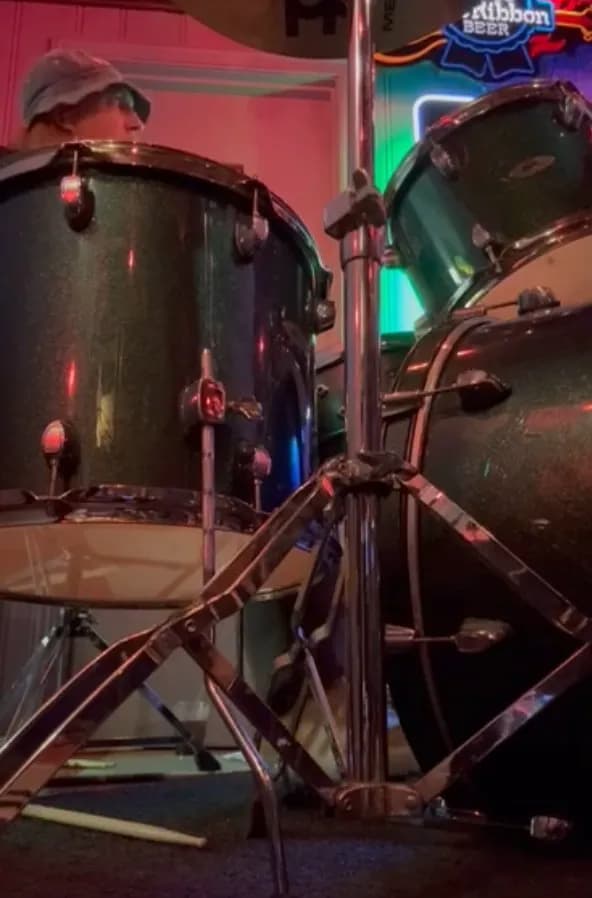 Another Guevara live